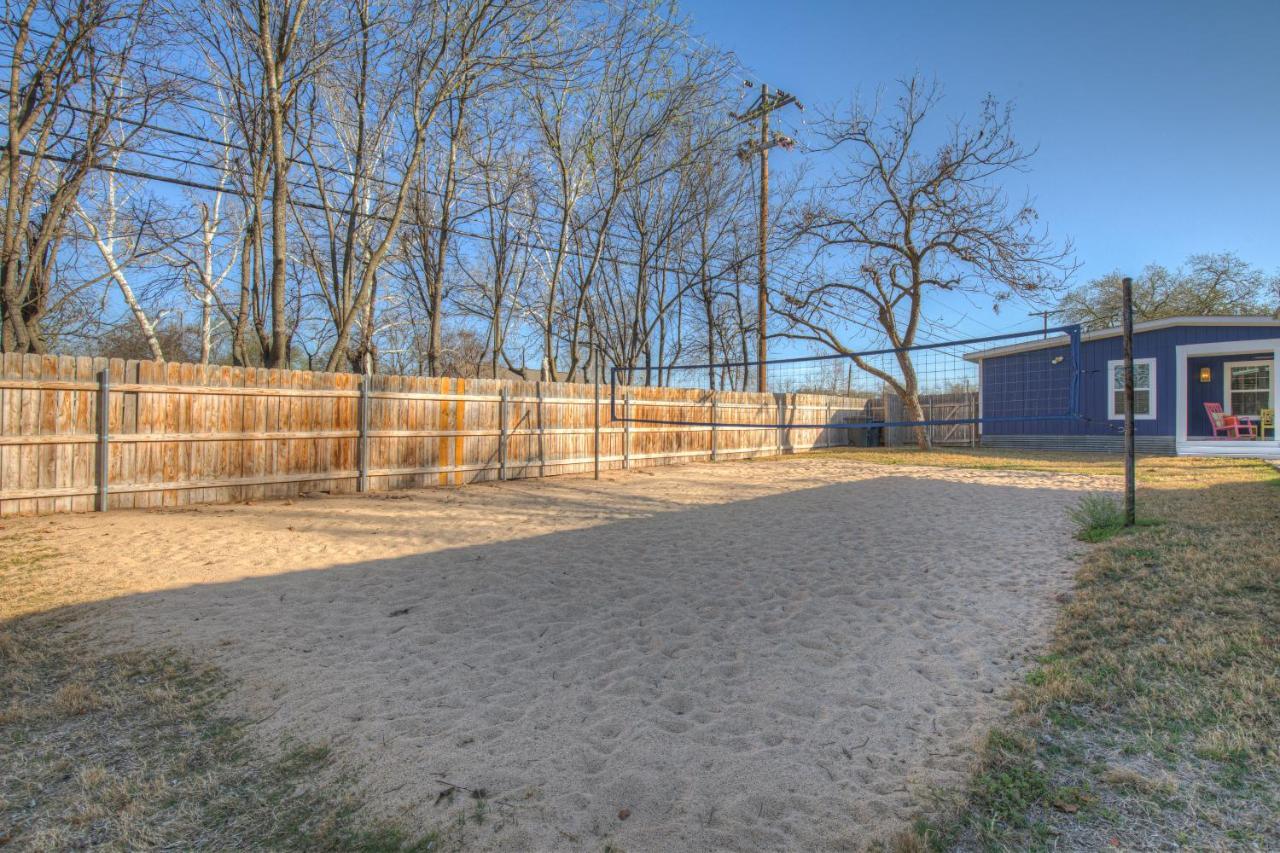 Hackberry Retreat - Hot Tub - Near Main Villa Fredericksburg Exterior photo